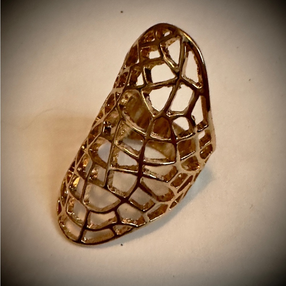 Women’s ring
